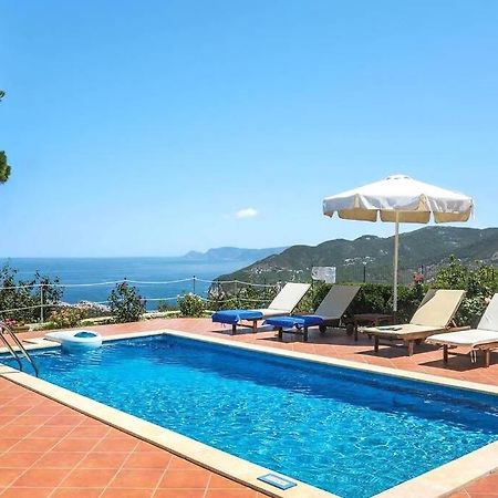 Villa Ouranos In Pefkias Скопелос Экстерьер фото