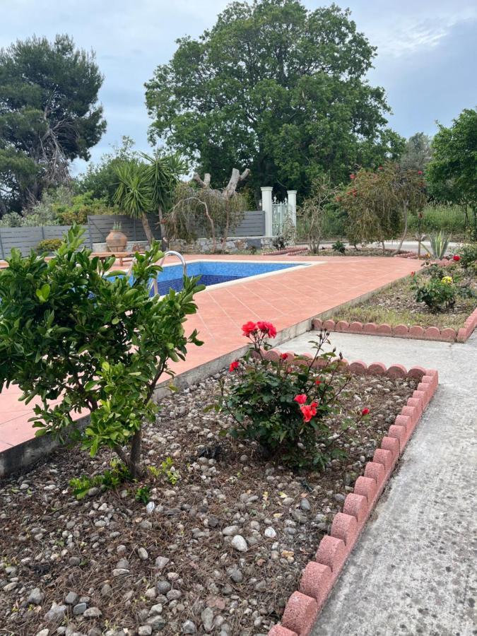 Villa Ouranos In Pefkias Скопелос Экстерьер фото